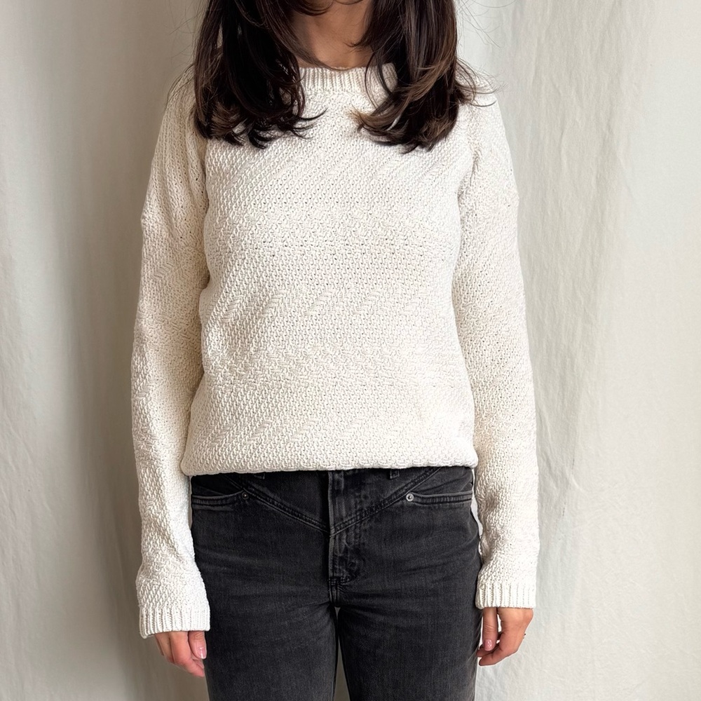 Banana Republic women's L cable knit crew neck sweater